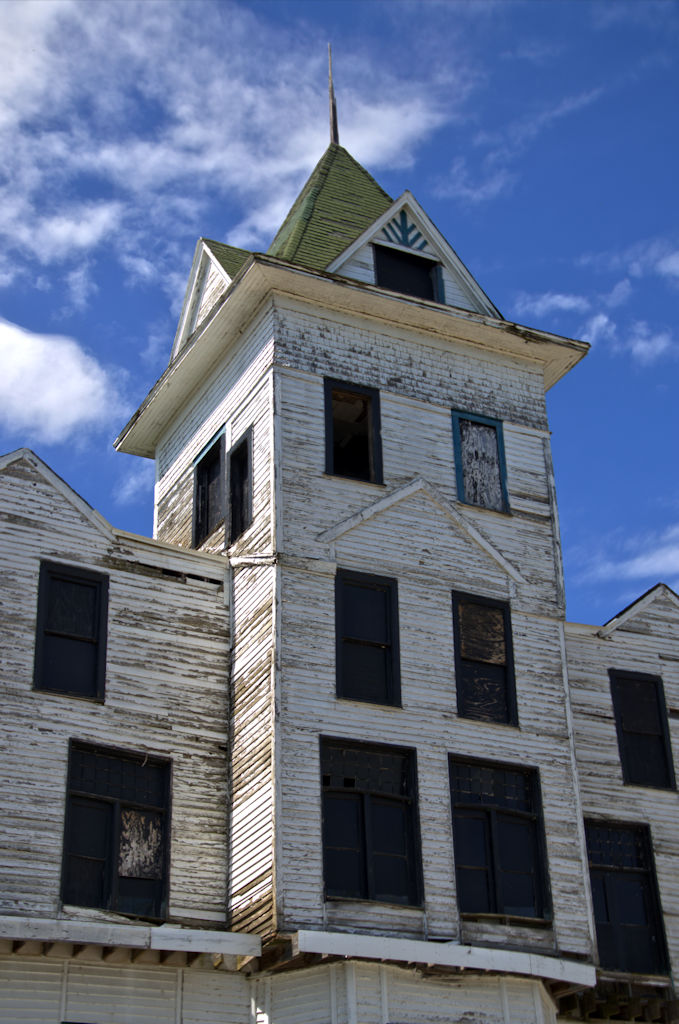 Mineola Hotel, Fox Lake, IL